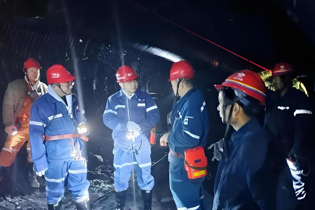 国家矿山安监局发布:明确矿山“五职”矿长和“五科”相关人员范围及相关要求。